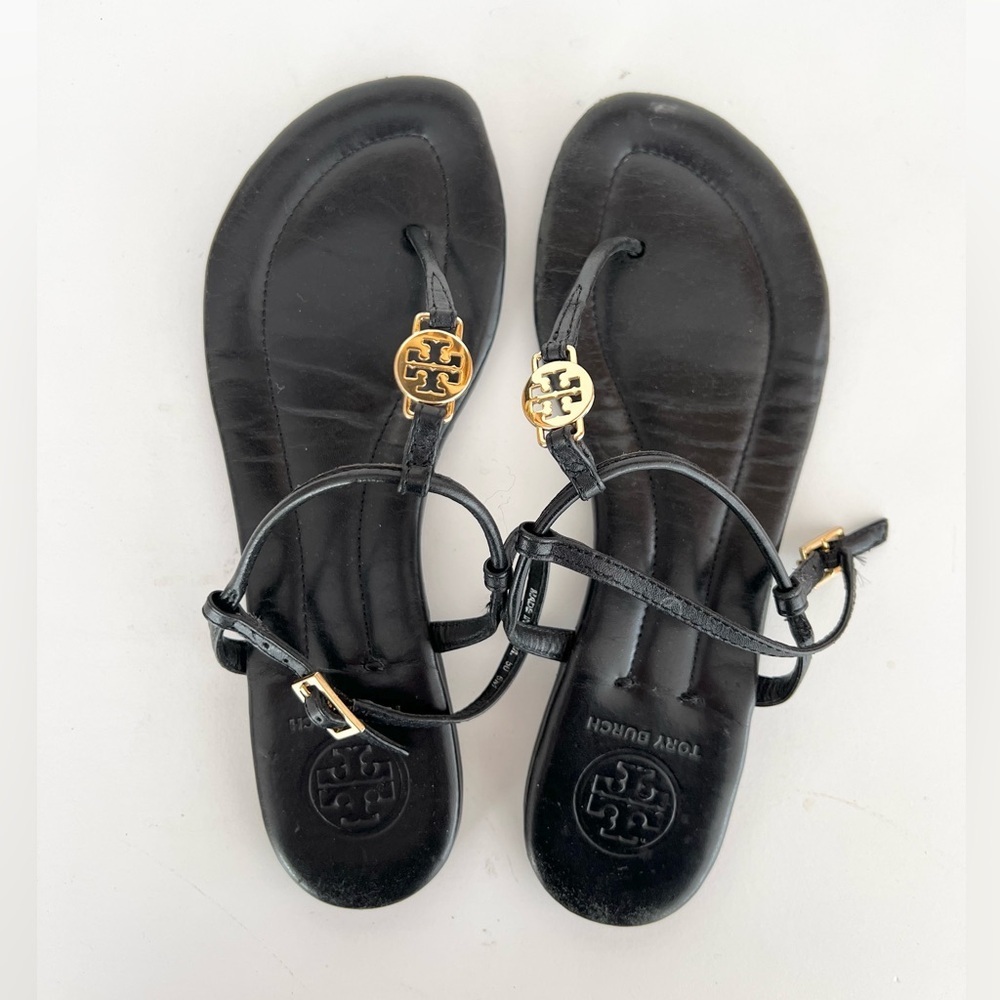 Tory Burch Emmy T-Strap Leather Sandals in Black with Gold Logo, size 6M - Picture 1 of 9